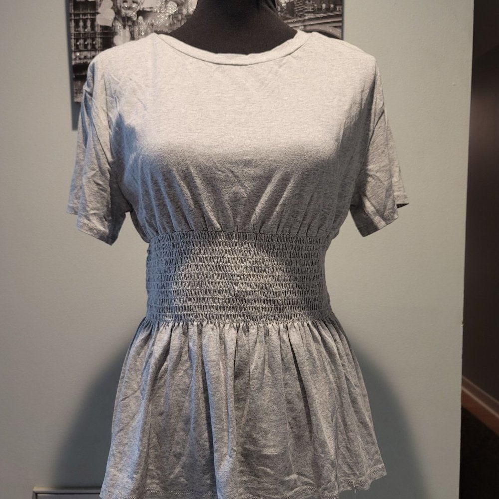 Soprano Shirt Women's Large Gray Short Sleeve Stretch Waist Top